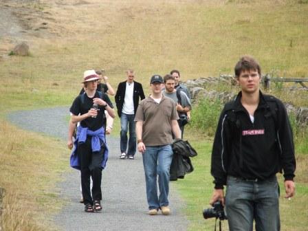 File:Day 3 (034) - Walltown Crags - Cordus, Pictor (behind), Jovinus, Laureatus, Paulus, Astur (behind), Falco.jpg