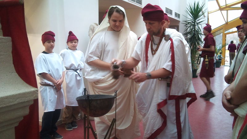 File:Saturnalia2011.32.jpg